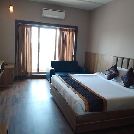 Shivanta Hotel& Resorts Jhunjhunu Exterior foto